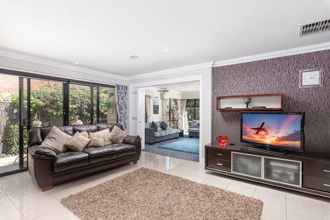 Essendon North B&B - Accommodation Adelaide 2