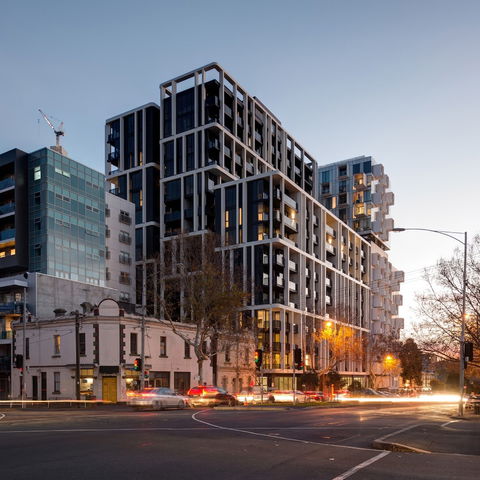 Arise The Eminence - Accommodation Adelaide 1