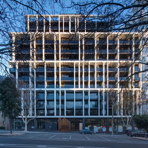 Arise The Eminence - Accommodation Adelaide 3