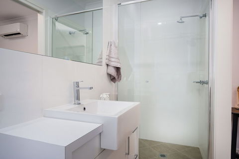 Albury Yalandra Apartment 5 - Accommodation Adelaide 5