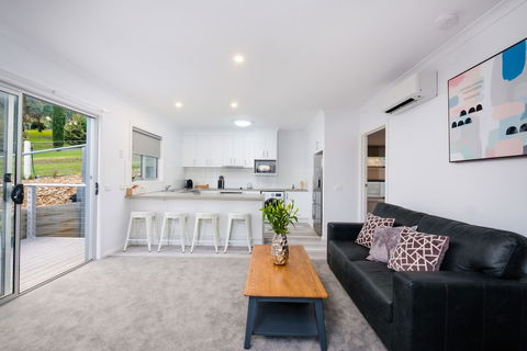 Albury Yalandra Apartment 5 - Accommodation Adelaide 1