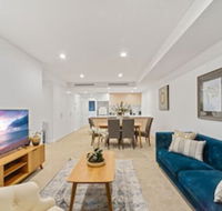 HomeHotel New  Comfort 3 Bedrooms - Accommodation Adelaide