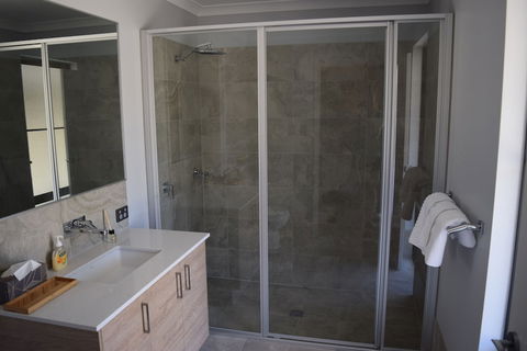 Eagle Bay House - Accommodation Adelaide 1