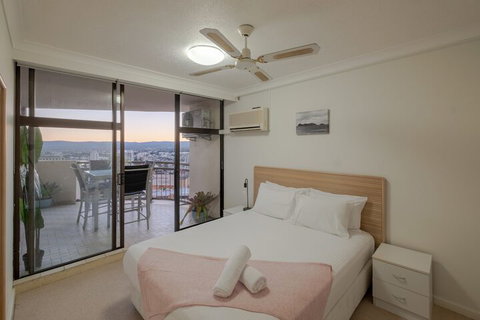 Heart Of Surfers Paradise Ocean Views - Accommodation Adelaide 6