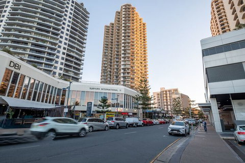 Heart Of Surfers Paradise Ocean Views - Accommodation Adelaide 1