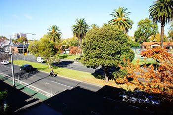 East Melbourne VIC Accommodation Adelaide