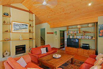 Abbies Beach House - Accommodation Adelaide 0