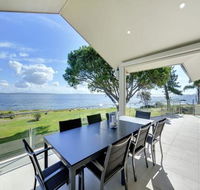 Stunning Waters Penthouse Sandy Point Road 46 - Accommodation Adelaide