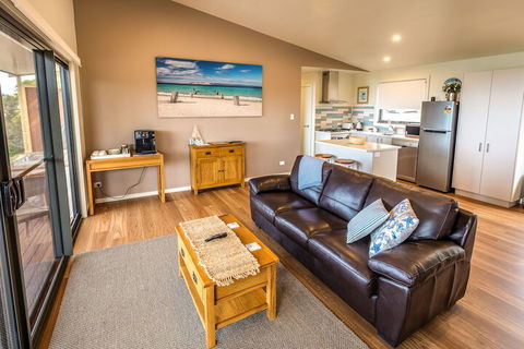 Sea Dragon Lodge & Villas - Accommodation Adelaide 5
