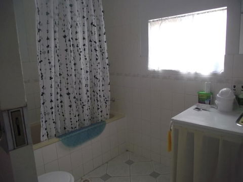 Aly's Cottage - Accommodation Adelaide 4