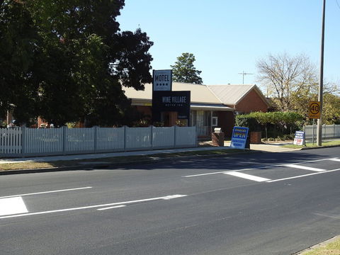 Wine Village Motor Inn - Accommodation Adelaide 5