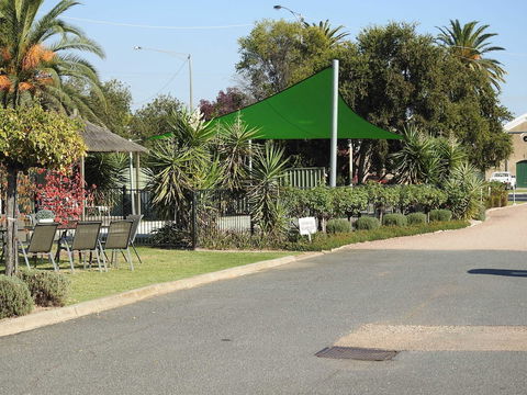 Wine Village Motor Inn - Accommodation Adelaide 3