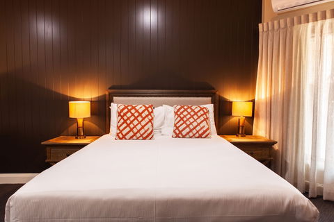 Nightcap At Archer Hotel - Accommodation Adelaide 5