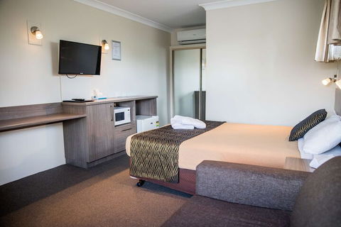 Lilac City Motor Inn & Steakhouse - Accommodation Adelaide 5