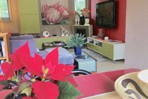 Crimson Villa - Accommodation Adelaide 7