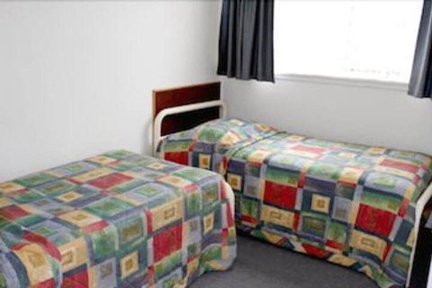 Mermaid Holiday Units - Accommodation Adelaide 4