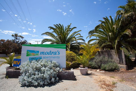 Modra's Apartments - Accommodation Adelaide 1