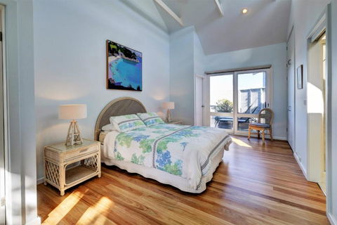 EUREKA - Accommodation Adelaide 6