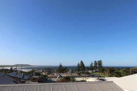 Shiloh Holiday House 14 East Street - Accommodation Adelaide 1