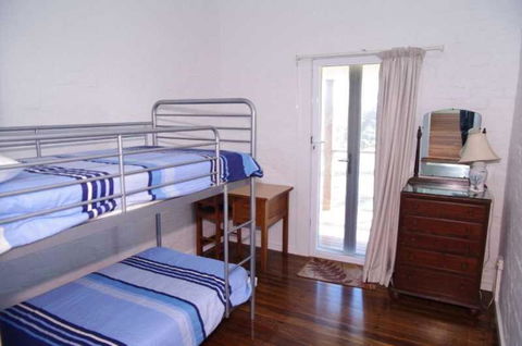 Hampstead 32 Main Street - Accommodation Adelaide 6
