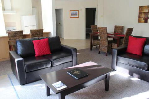 Golden Rivers Holiday Apartments - Accommodation Adelaide 7