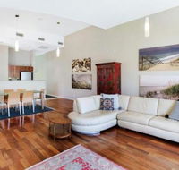 Breath Taking Waterfront - Accommodation Adelaide