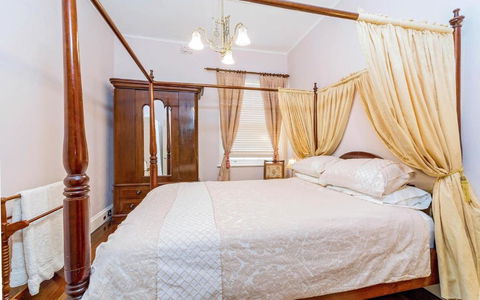 Azile 1875 Heritage Victorian Duplex - Accommodation Adelaide 3