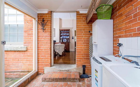 Azile 1875 Heritage Victorian Duplex - Accommodation Adelaide 2