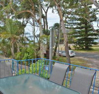 5 Ocean Breeze Shoal Bay Avenue Fabulous location opposite Shoal Bay beach - Accommodation Adelaide