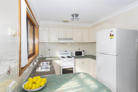Powell 1A - Accommodation Adelaide 4