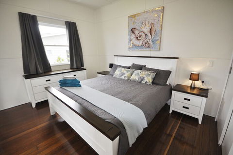 Golden Sands At Beachmere - Accommodation Adelaide 5