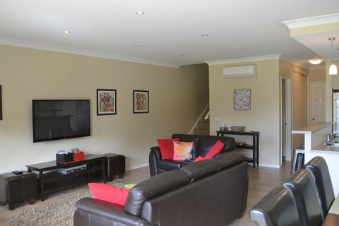 Elsinor Townhouse 8 Mulwala - Accommodation Adelaide 5