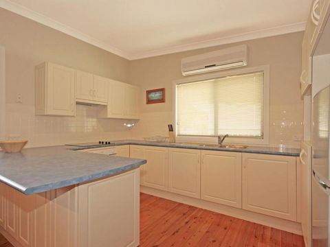 Rackham 12 - Accommodation Adelaide 5