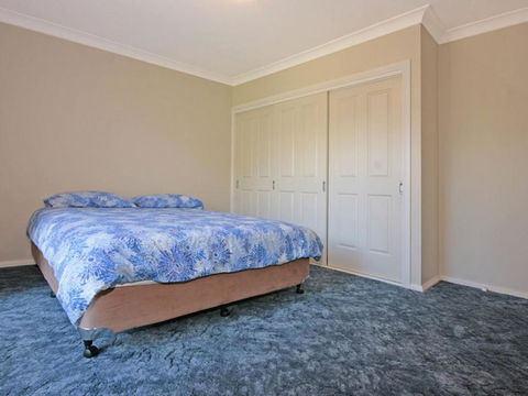Rackham 12 - Accommodation Adelaide 1
