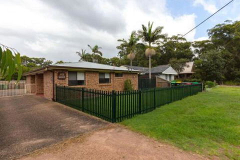 Pet Friendly Jade Gardens - Accommodation Adelaide 0