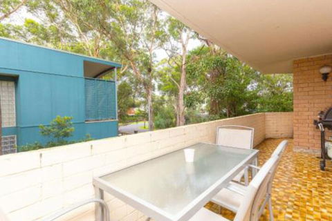 Apartment With Inground Pool - Accommodation Adelaide 5