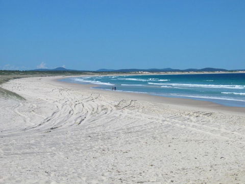 Enjoy The Soothing Sea Breeze - Accommodation Adelaide 1