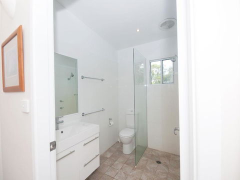 Fantastic Position Pet Friendly - Accommodation Adelaide 6