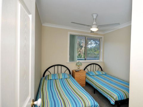 Four Bedroom Quality Townhouse - Accommodation Adelaide 5