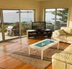 Joness Beach House perfect location with views - Accommodation Adelaide