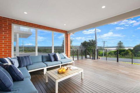 Casa Sorella Beachfront Family Home With Pool - Accommodation Adelaide 0