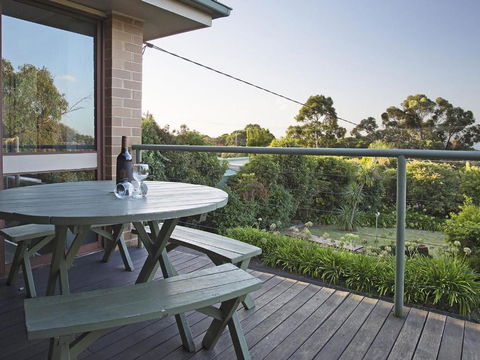 ROANJOKA DROMANA.... - Accommodation Adelaide 5