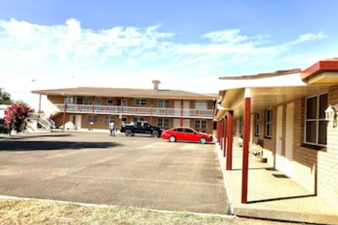 Overlander Motor Lodge - Accommodation Adelaide 0