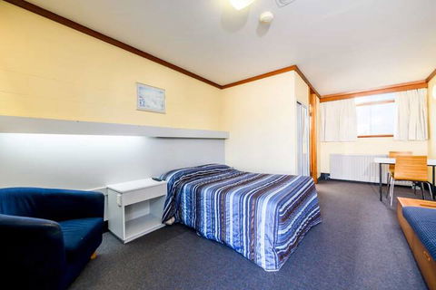 Top Of The Town Hotel Motel - Accommodation Adelaide 4