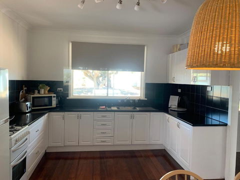 Salty Cottage Northam - Accommodation Adelaide 1