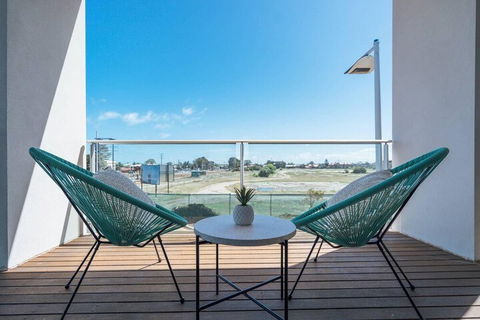 The Cove At New Port Pool Spa Sauna Gym & More - Accommodation Adelaide 5