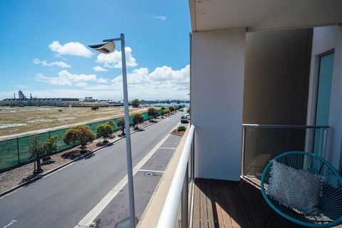 The Cove At New Port Pool Spa Sauna Gym & More - Accommodation Adelaide 2