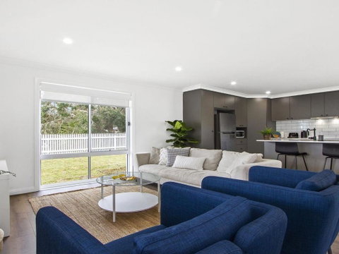Heartland & Burrows 450m To Beach - Accommodation Adelaide 6