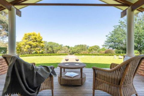 Jaspers Brush Tranquil Gardens & Stunning Views - Accommodation Adelaide 0