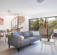 20 Booneroo  Walk To The Beach - Accommodation Adelaide